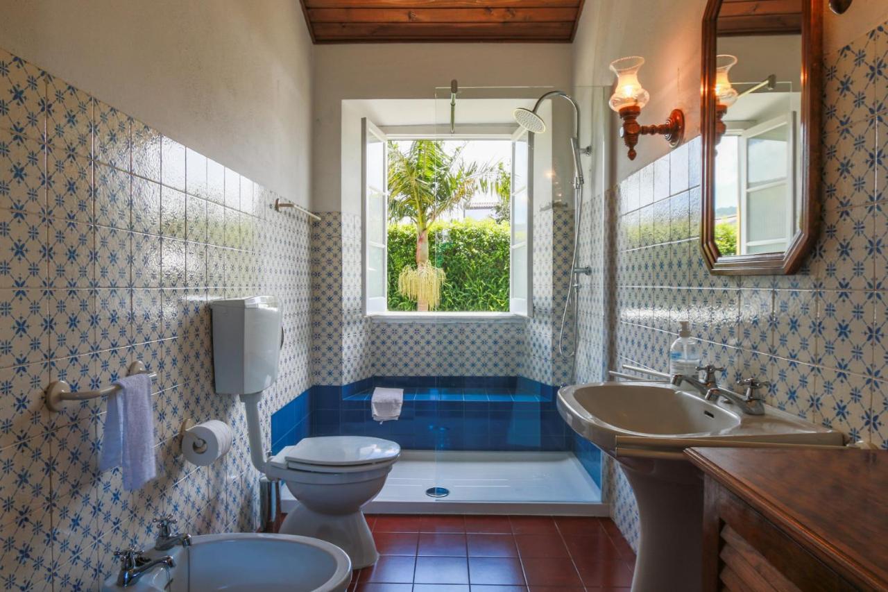 Domus Adepta Charming W Garden Villa Furnas  Luaran gambar